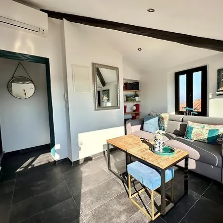 Cap Apartment *